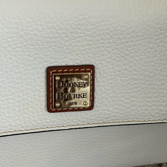 Dooney & Bourke Pebble Grain White Hunter Cross-Body Bag - Picture 4 of 11